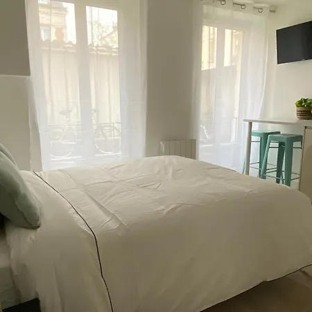 - Beautiful Renovated Architect 公寓