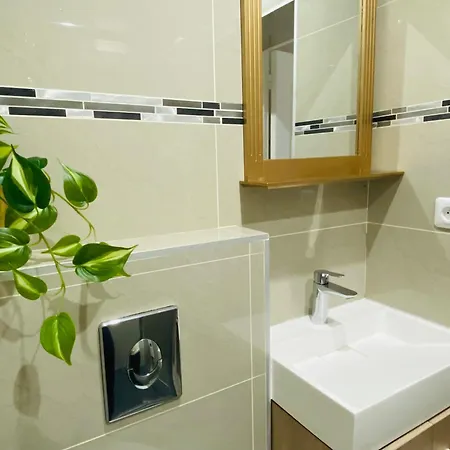 公寓 - Beautiful Renovated Architect *